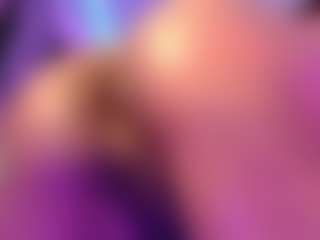 Live cam show with FaexxxFae - Fingers on Camsoda