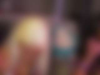 Live cam show with FaexxxFae - Spank on Camsoda