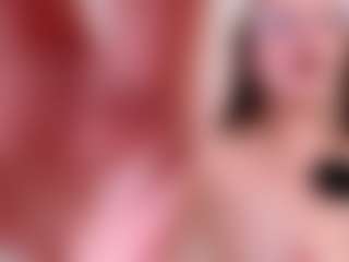 Live cam show with Celeste - Shaved Pussy on TastyBlacksLive