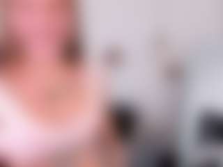 Live cam show with Celeste - Big Ass on TottyGirls