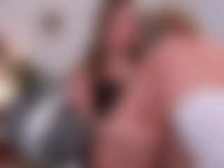Live cam show with Celeste - Small Ass on chickslive.net