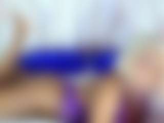 Live cam show with shanalawless - Ride on TeamSkeetLive
