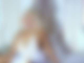 Live cam show with shanalawless - Ride on chickslive.net