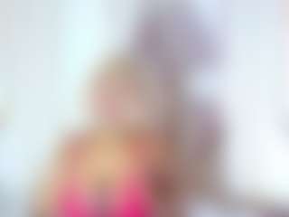 Live cam show with shanalawless - Thong on alttransgirls