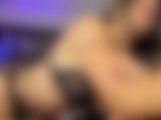 Live cam show with Adri Rogers - Latina on x69.live | colombia