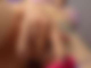 Adri Rogers's Live Sex Cam Show