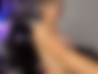 Adri Rogers's Live Sex Cam Show