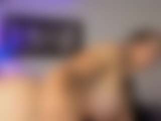 Adri Rogers's Live Sex Cam Show