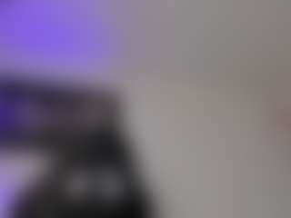 Adri Rogers's Live Sex Cam Show