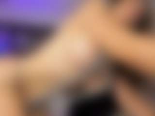 Adri Rogers's Live Sex Cam Show