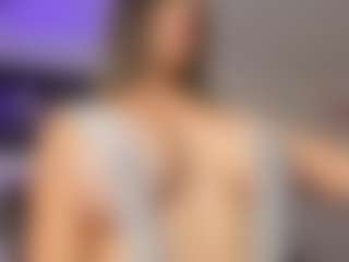 Adri Rogers's Live Sex Cam Show