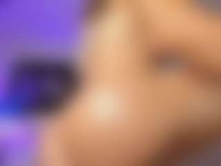 Adri Rogers's Live Sex Cam Show