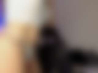 Adri Rogers's Live Sex Cam Show