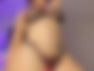 Adri Rogers's Live Sex Cam Show
