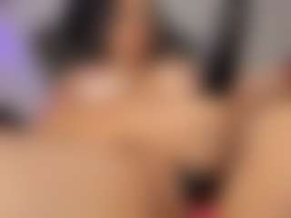 Adri Rogers's Live Sex Cam Show