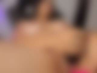 Adri Rogers's Live Sex Cam Show