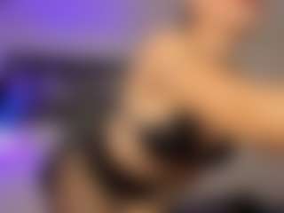 Adri Rogers's Live Sex Cam Show
