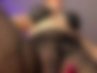 Adri Rogers's Live Sex Cam Show