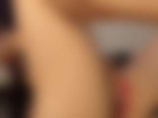 Adri Rogers's Live Sex Cam Show