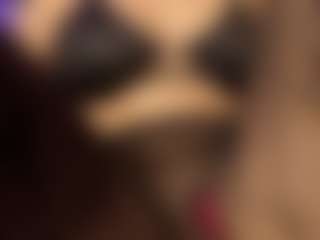 Adri Rogers's Live Sex Cam Show
