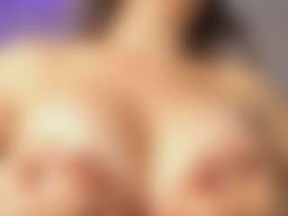 Adri Rogers's Live Sex Cam Show