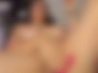 Adri Rogers's Live Sex Cam Show