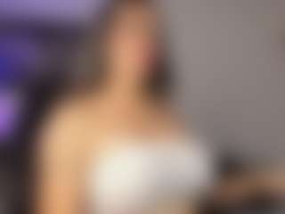 Adri Rogers's Live Sex Cam Show