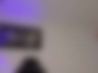 Adri Rogers's Live Sex Cam Show