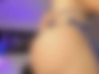 Adri Rogers's Live Sex Cam Show