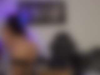 Adri Rogers's Live Sex Cam Show
