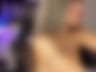Adri Rogers's Live Sex Cam Show