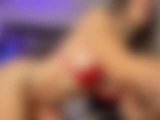 Adri Rogers's Live Sex Cam Show