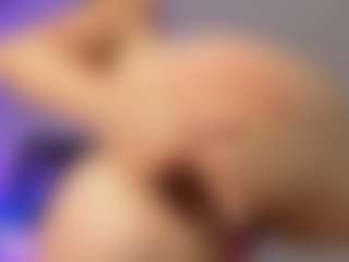 Adri Rogers's Live Sex Cam Show