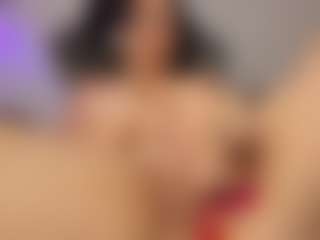 Adri Rogers's Live Sex Cam Show