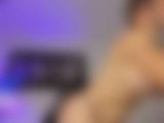 Adri Rogers's Live Sex Cam Show
