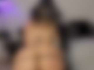 Adri Rogers's Live Sex Cam Show