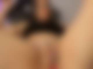 Adri Rogers's Live Sex Cam Show