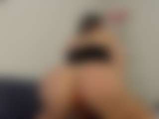 Adri Rogers's Live Sex Cam Show