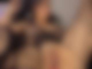 Adri Rogers's Live Sex Cam Show