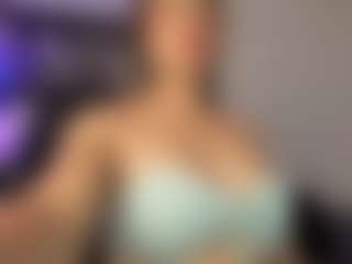Adri Rogers's Live Sex Cam Show