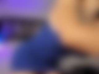 Adri Rogers's Live Sex Cam Show