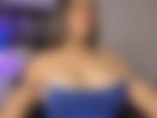 Adri Rogers's Live Sex Cam Show
