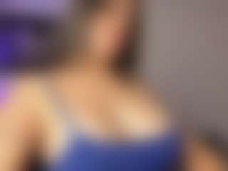 Live cam show with Adri Rogers - Kink on makecum.org