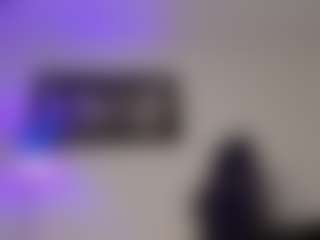Adri Rogers's Live Sex Cam Show
