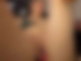 Adri Rogers's Live Sex Cam Show