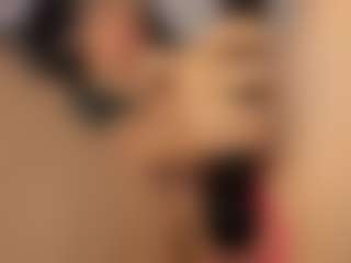 Adri Rogers's Live Sex Cam Show