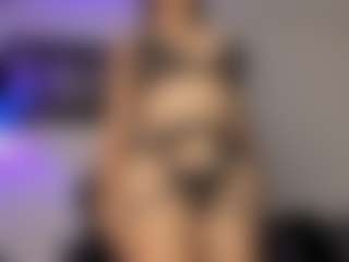 Adri Rogers's Live Sex Cam Show