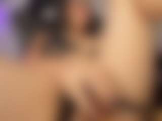 Adri Rogers's Live Sex Cam Show