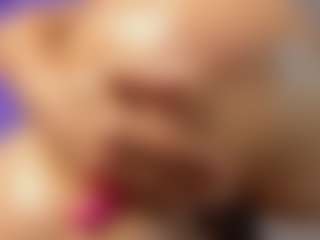 Adri Rogers's Live Sex Cam Show