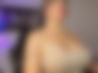 Adri Rogers's Live Sex Cam Show